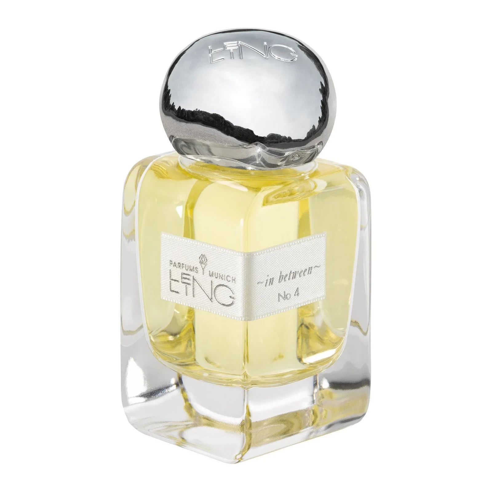 Lengling Munich In Between No 4 Parfum manufacturer bottle, linked from the supplied product catalogue.