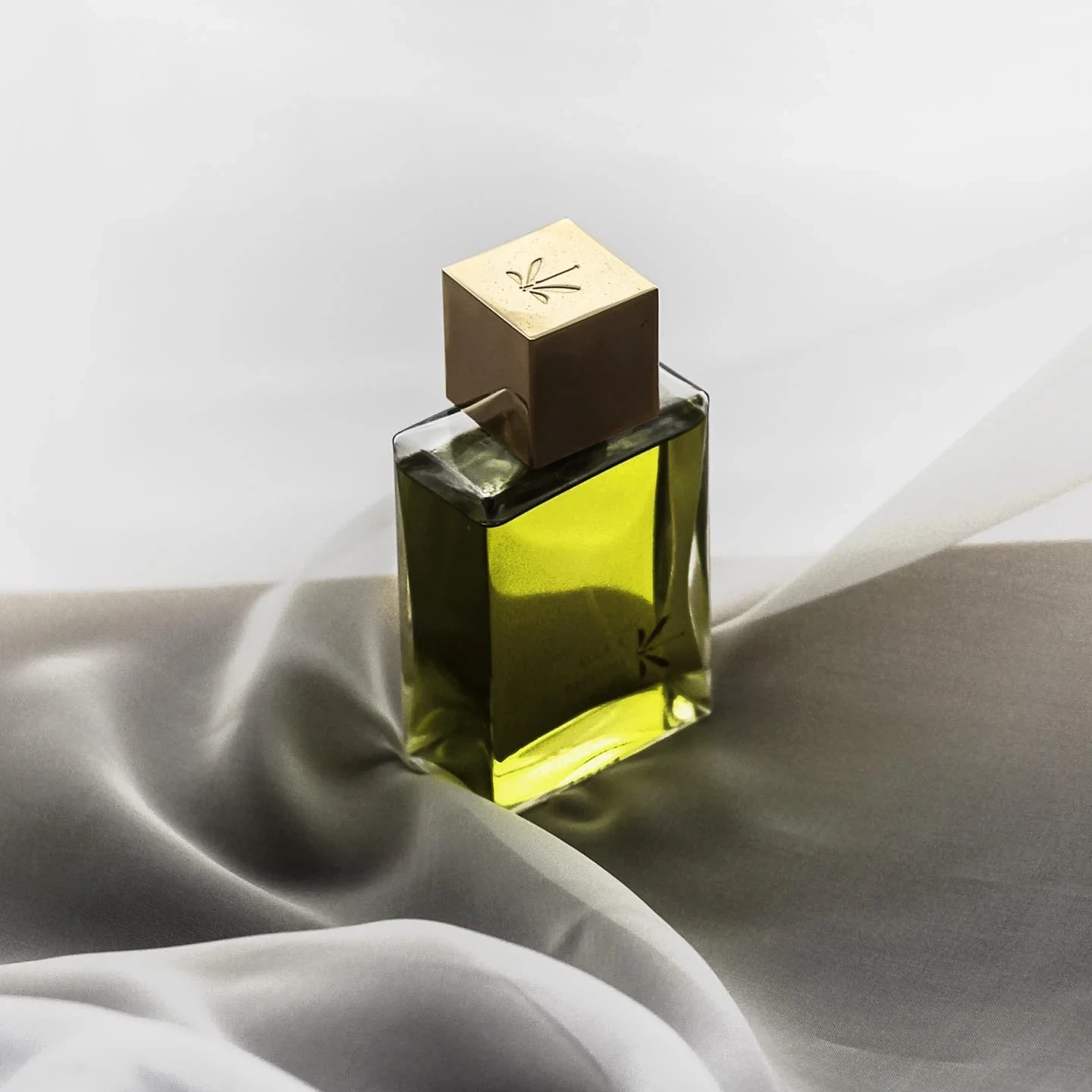 Ella K Parfums Brumes De Khao Sok manufacturer bottle, linked from the supplied product catalogue.