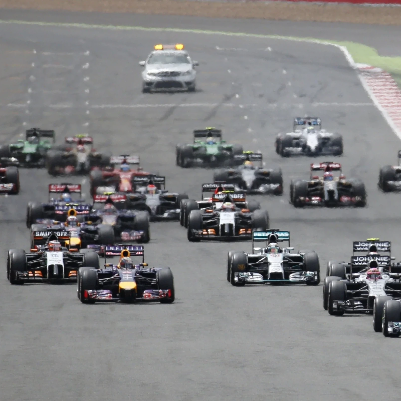 F1 Race Collection Overtake 320 manufacturer bottle, linked from the supplied product catalogue.
