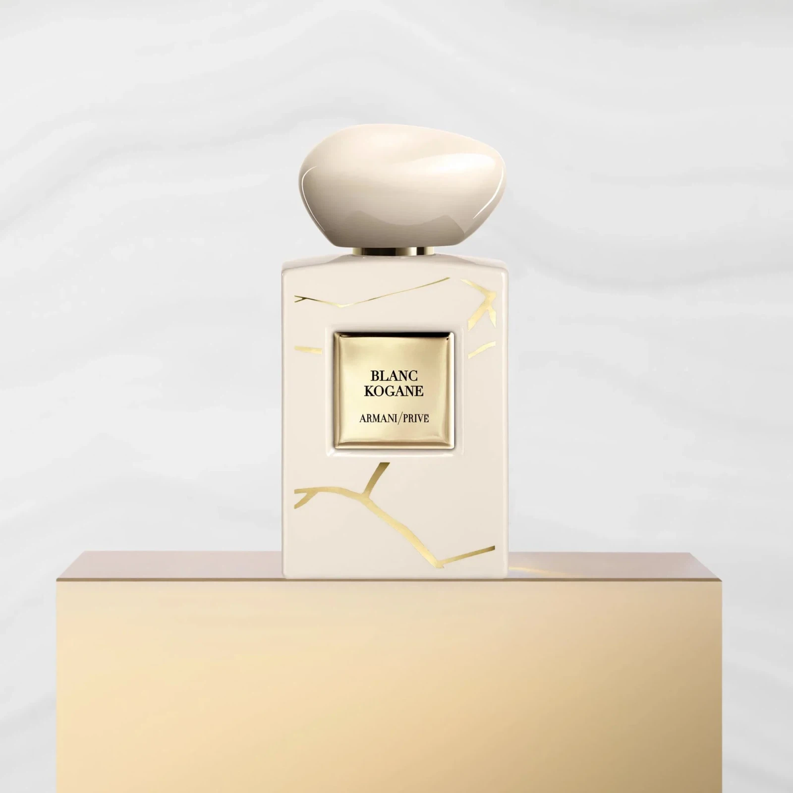 Armani Prive Blanc Kogane manufacturer bottle, linked from the supplied product catalogue.