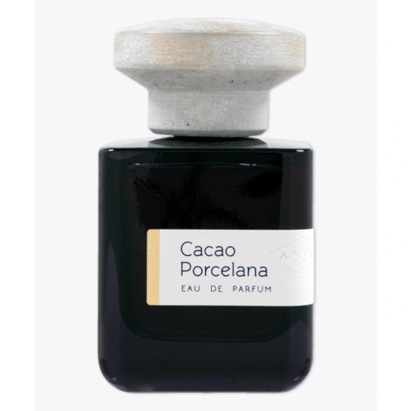 Atelier Materi Cacao Porcelana manufacturer bottle.
